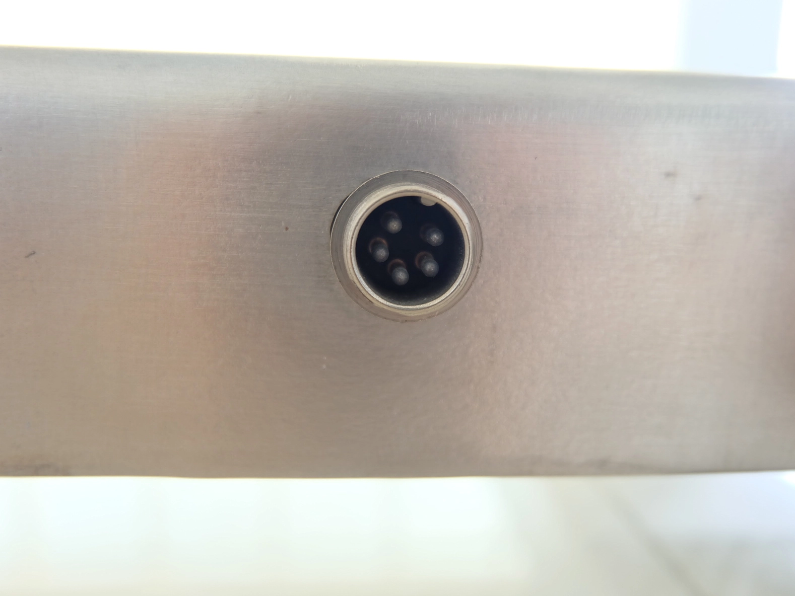 U хэлбэрийн шалны масштаб-Хенер масштаб